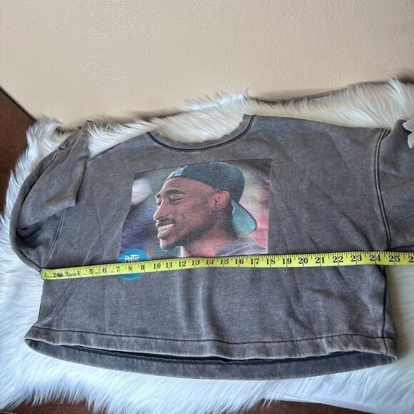 Chemistry Tupac "Poetic Justice" cropped boxy-fit sweatshirt Size Small - Picture 5 of 9
